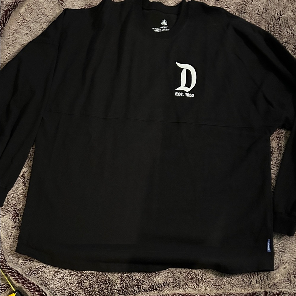 Disney Black and white Jersey